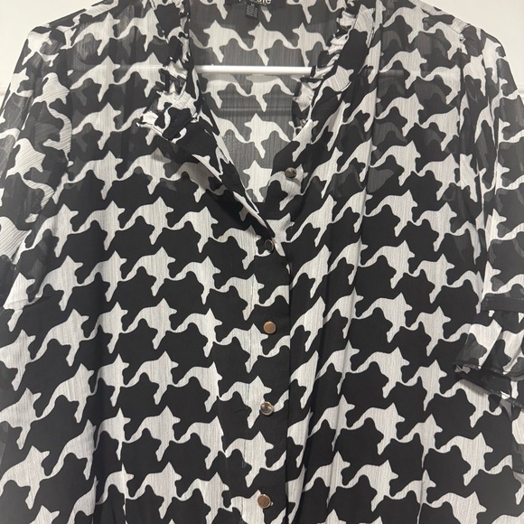 Kensie Black and White Midi Dress with Notched Collar - Picture 4 of 9